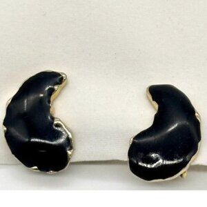 Vintage Enamel Resin Clip-On Earrings Black With Gold-Tone Metal Kidney-Shaped~~
